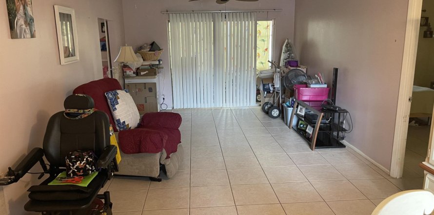 Condo in West Palm Beach, Florida, 2 bedrooms  № 1163137