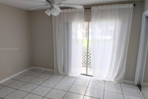 Copropriété à vendre à West Palm Beach, Floride: 1 chambre, 61.59 m2 № 5955 - photo 11