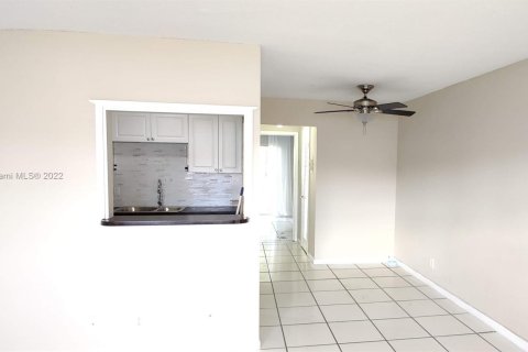 Condominio en venta en West Palm Beach, Florida, 1 dormitorio, 61.59 m2 № 5955 - foto 9