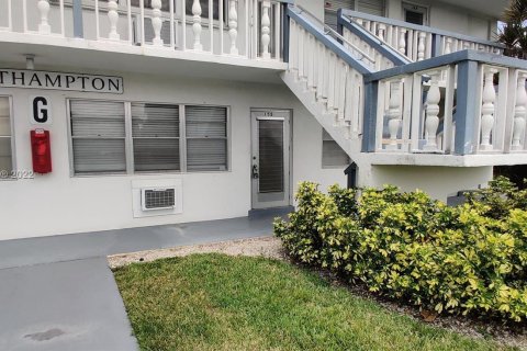 Condominio en venta en West Palm Beach, Florida, 1 dormitorio, 61.59 m2 № 5955 - foto 1