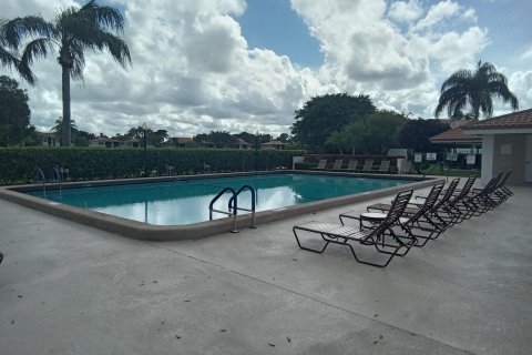 Condo in Palm Beach Gardens, Florida, 2 bedrooms  № 1175387 - photo 1