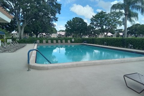 Condo in Palm Beach Gardens, Florida, 2 bedrooms  № 1175387 - photo 2