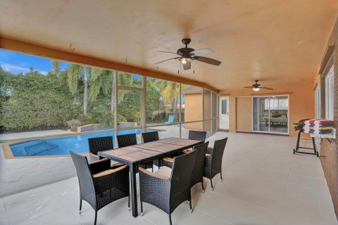 Casa en venta en Hollywood, Florida, 3 dormitorios, 179.3 m2 № 1179794 - foto 26