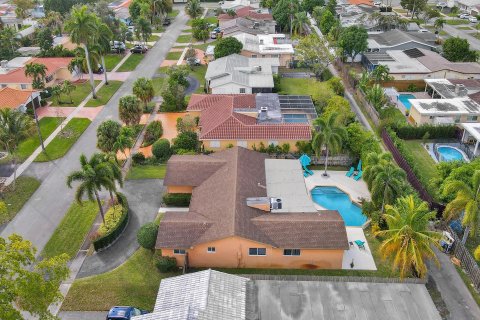 Villa ou maison à vendre à Hollywood, Floride: 3 chambres, 179.3 m2 № 1179794 - photo 17