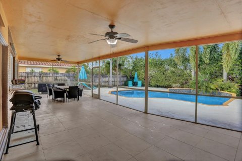 Casa en venta en Hollywood, Florida, 3 dormitorios, 179.3 m2 № 1179794 - foto 29