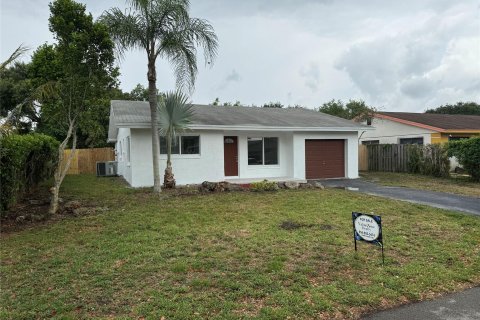 House in Fort Lauderdale, Florida 3 bedrooms, 162.3 sq.m. № 1179792 - photo 14