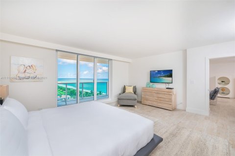 Apartment in Miami Beach, Florida 3 bedrooms, 181.35 sq.m. № 2577 - photo 12