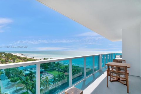 Apartment in Miami Beach, Florida 3 bedrooms, 181.35 sq.m. № 2575 - photo 27
