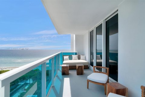Apartment in Miami Beach, Florida 3 bedrooms, 181.35 sq.m. № 2575 - photo 24