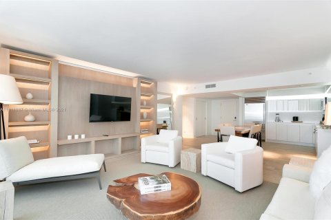 Apartment in Miami Beach, Florida 3 bedrooms, 181.35 sq.m. № 2575 - photo 4
