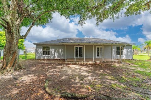 Villa ou maison à vendre à Kissimmee, Floride: 3 chambres, 130.43 m2 № 1311868 - photo 26