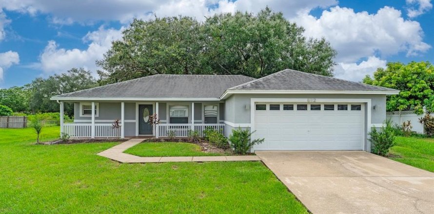 Villa ou maison à Kissimmee, Floride 3 chambres, 130.43 m2 № 1311868