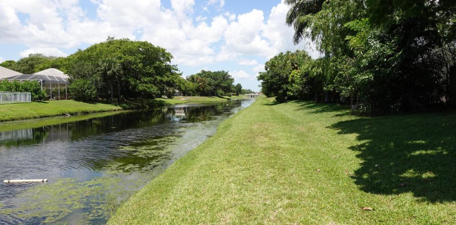 Villa ou maison à Palm Beach Gardens, Floride 3 chambres, 196.49 m2 № 1160543