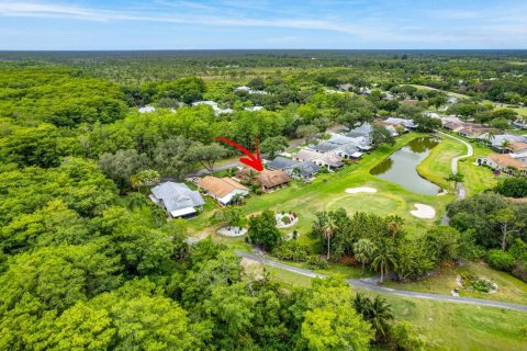 House in Hobe Sound, Florida 3 bedrooms, 159.98 sq.m. № 1160544 - photo 5