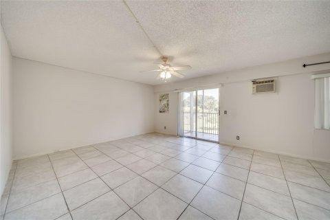 Copropriété à vendre à Pembroke Pines, Floride: 1 chambre, 88.91 m2 № 1007668 - photo 15