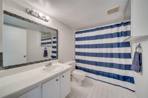Condominio en venta en Pembroke Pines, Florida, 1 dormitorio, 88.91 m2 № 1007668 - foto 16