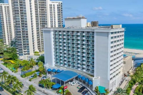 Copropriété à vendre à Sunny Isles Beach, Floride: 33.44 m2 № 1097355 - photo 16