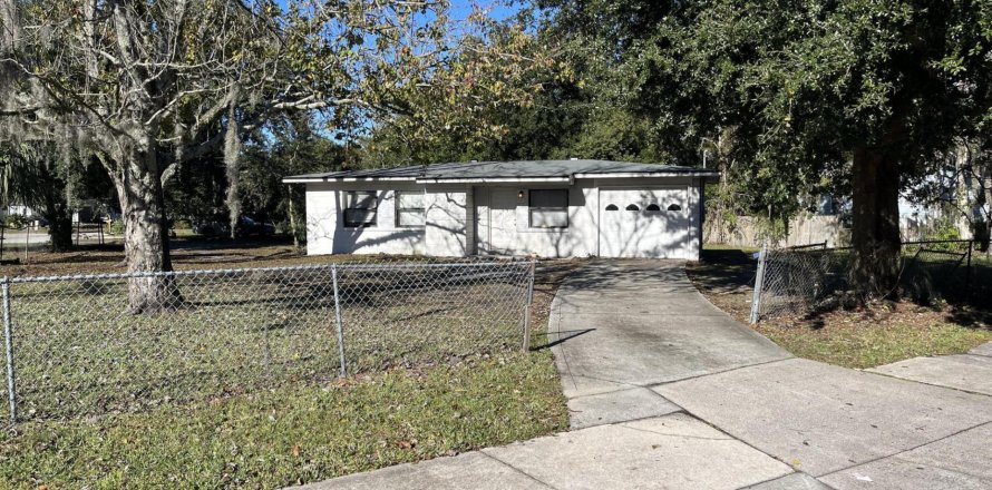 House in Jacksonville, Florida 3 bedrooms, 101.26 sq.m. № 907440