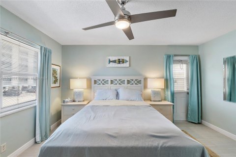 Condominio en venta en Lauderdale-by-the-Sea, Florida, 1 dormitorio, 59.46 m2 № 936104 - foto 17