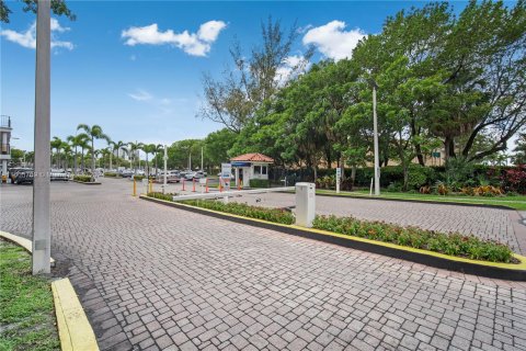 Condo in Aventura, Florida, 1 bedroom  № 1226223 - photo 26