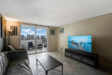 Condominio en venta en Aventura, Florida, 1 dormitorio, 71.16 m2 № 1226223 - foto 6