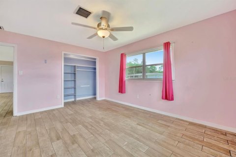 Villa ou maison à vendre à Sarasota, Floride: 3 chambres, 121.52 m2 № 1368235 - photo 20