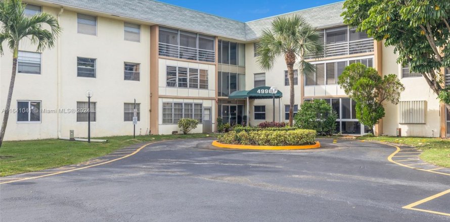 Condo à Tamarac, Floride, 2 chambres  № 1318905