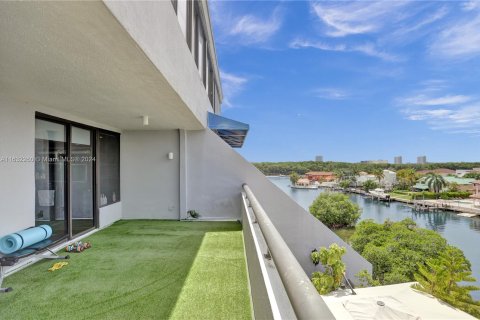 Copropriété à vendre à Sunny Isles Beach, Floride: 3 chambres, 206.24 m2 № 1293456 - photo 8