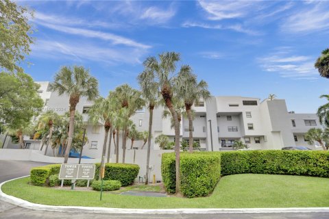 Copropriété à vendre à Sunny Isles Beach, Floride: 3 chambres, 206.24 m2 № 1293456 - photo 24