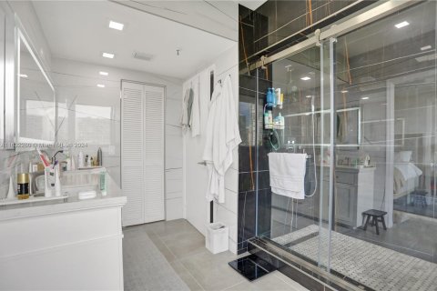 Condo in Sunny Isles Beach, Florida, 3 bedrooms  № 1293456 - photo 18