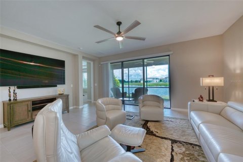 Villa ou maison à vendre à Kissimmee, Floride: 4 chambres, 222.87 m2 № 1302174 - photo 25