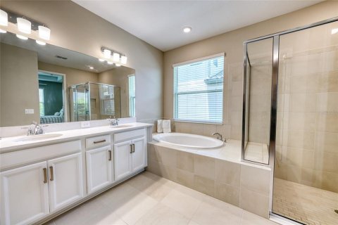 Villa ou maison à vendre à Kissimmee, Floride: 4 chambres, 222.87 m2 № 1302174 - photo 28