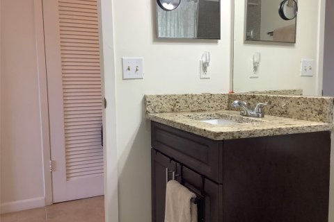 Condo in Boca Raton, Florida, 1 bedroom  № 1223298 - photo 15