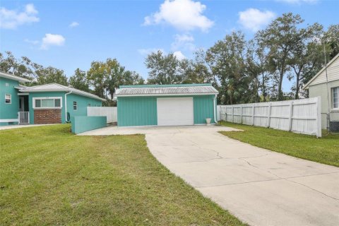 House in DeLand, Florida 3 bedrooms, 159.23 sq.m. № 1425903 - photo 17