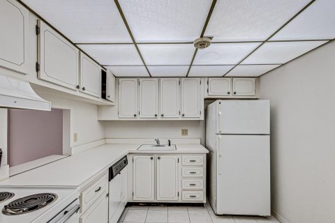 Condo in West Palm Beach, Florida, 1 bedroom  № 1009713 - photo 19