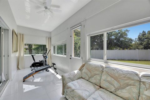 Touwnhouse à vendre à Gibsonton, Floride: 3 chambres, 156.45 m2 № 1371670 - photo 10