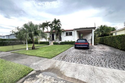 House in Miami, Florida 3 bedrooms, 114.92 sq.m. № 1365683 - photo 3