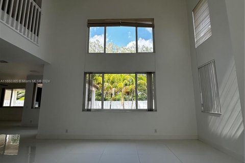 Villa ou maison à vendre à Weston, Floride: 6 chambres, 246.38 m2 № 1365725 - photo 3