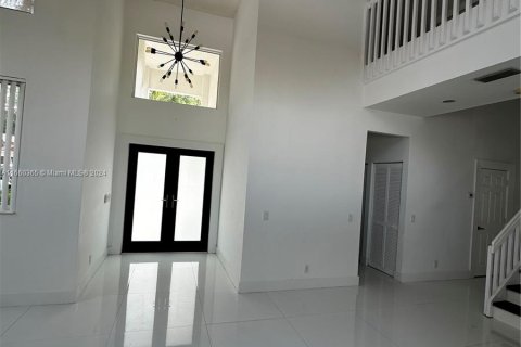 Villa ou maison à vendre à Weston, Floride: 6 chambres, 246.38 m2 № 1365725 - photo 5