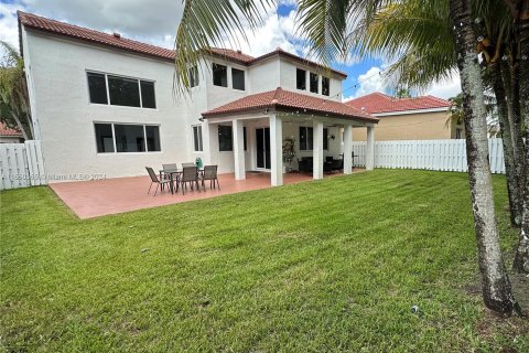 Villa ou maison à vendre à Weston, Floride: 6 chambres, 246.38 m2 № 1365725 - photo 18