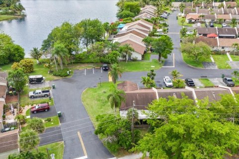 Touwnhouse à louer à Homestead, Floride: 3 chambres, 98.76 m2 № 1365640 - photo 4