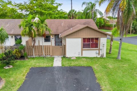 Touwnhouse à louer à Homestead, Floride: 3 chambres, 98.76 m2 № 1365640 - photo 7