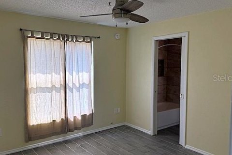 House in Tampa, Florida 1 bedroom, 59.27 sq.m. № 1365154 - photo 9