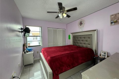 Copropriété à vendre à Hialeah, Floride: 3 chambres, 124.49 m2 № 1269185 - photo 11