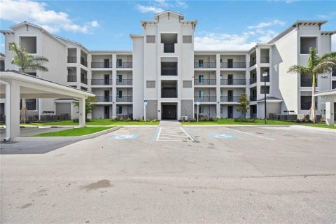 Condominio en alquiler en Venice, Florida, 2 dormitorios, 107.21 m2 № 1399184 - foto 1