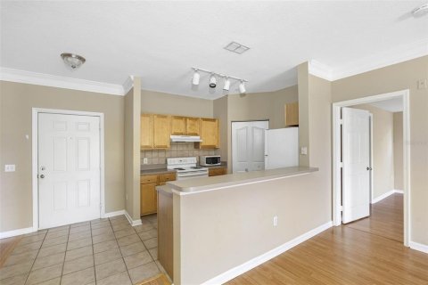 Condo in Tampa, Florida, 2 bedrooms  № 1419379 - photo 5