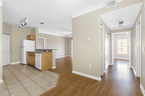 Condo in Tampa, Florida, 2 bedrooms  № 1419379 - photo 2