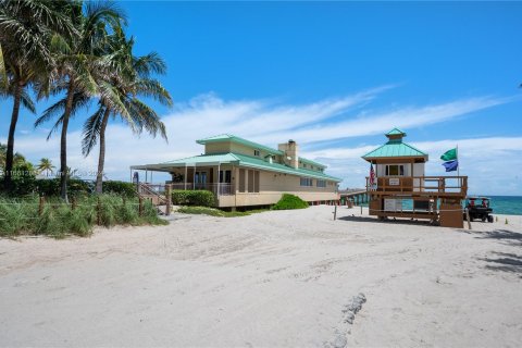 Condo in Sunny Isles Beach, Florida, 1 bedroom  № 1368899 - photo 21