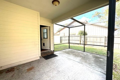 Villa ou maison à louer à Jacksonville, Floride: 2 chambres, 112.41 m2 № 812581 - photo 24