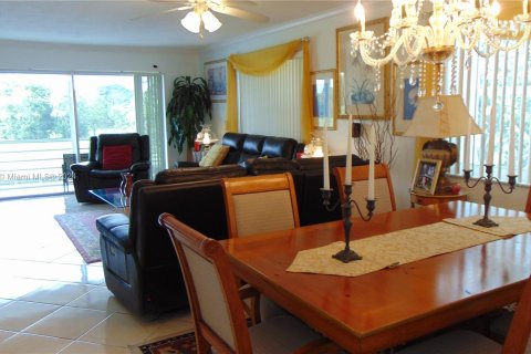 Copropriété à vendre à Lauderhill, Floride: 2 chambres, 99.41 m2 № 1232161 - photo 8